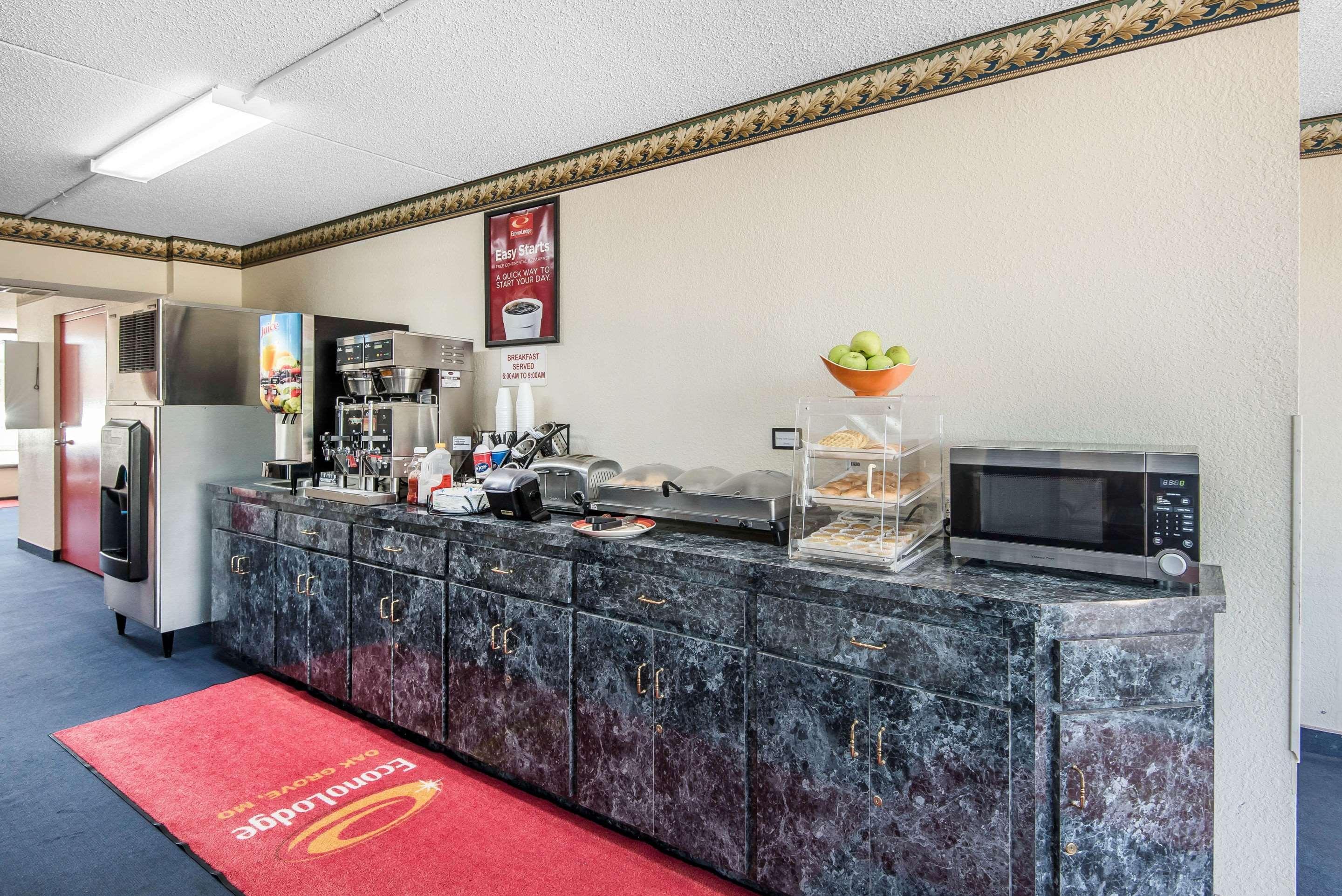 Econo Lodge Oak Grove-Blue Springs Екстериор снимка