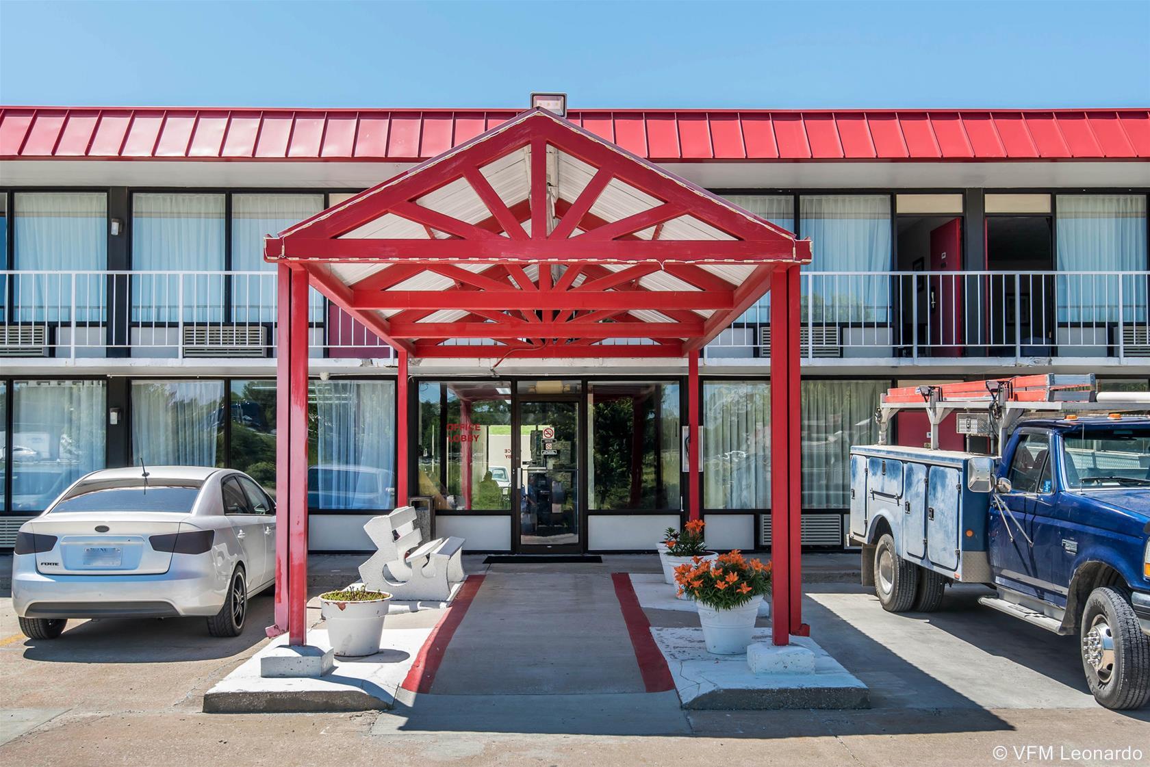 Econo Lodge Oak Grove-Blue Springs Екстериор снимка