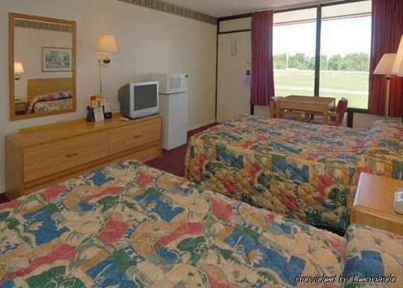 Econo Lodge Oak Grove-Blue Springs Стая снимка