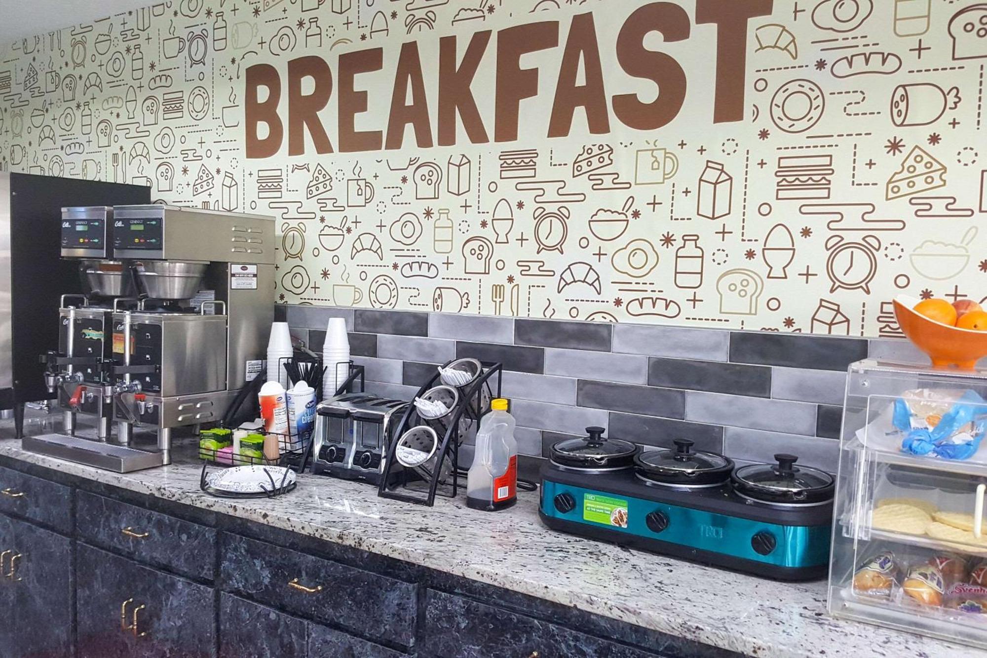 Econo Lodge Oak Grove-Blue Springs Екстериор снимка