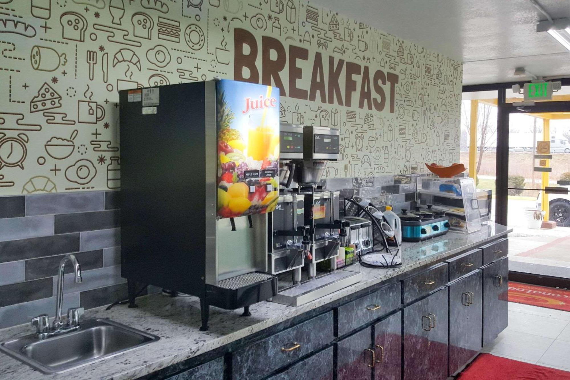 Econo Lodge Oak Grove-Blue Springs Екстериор снимка