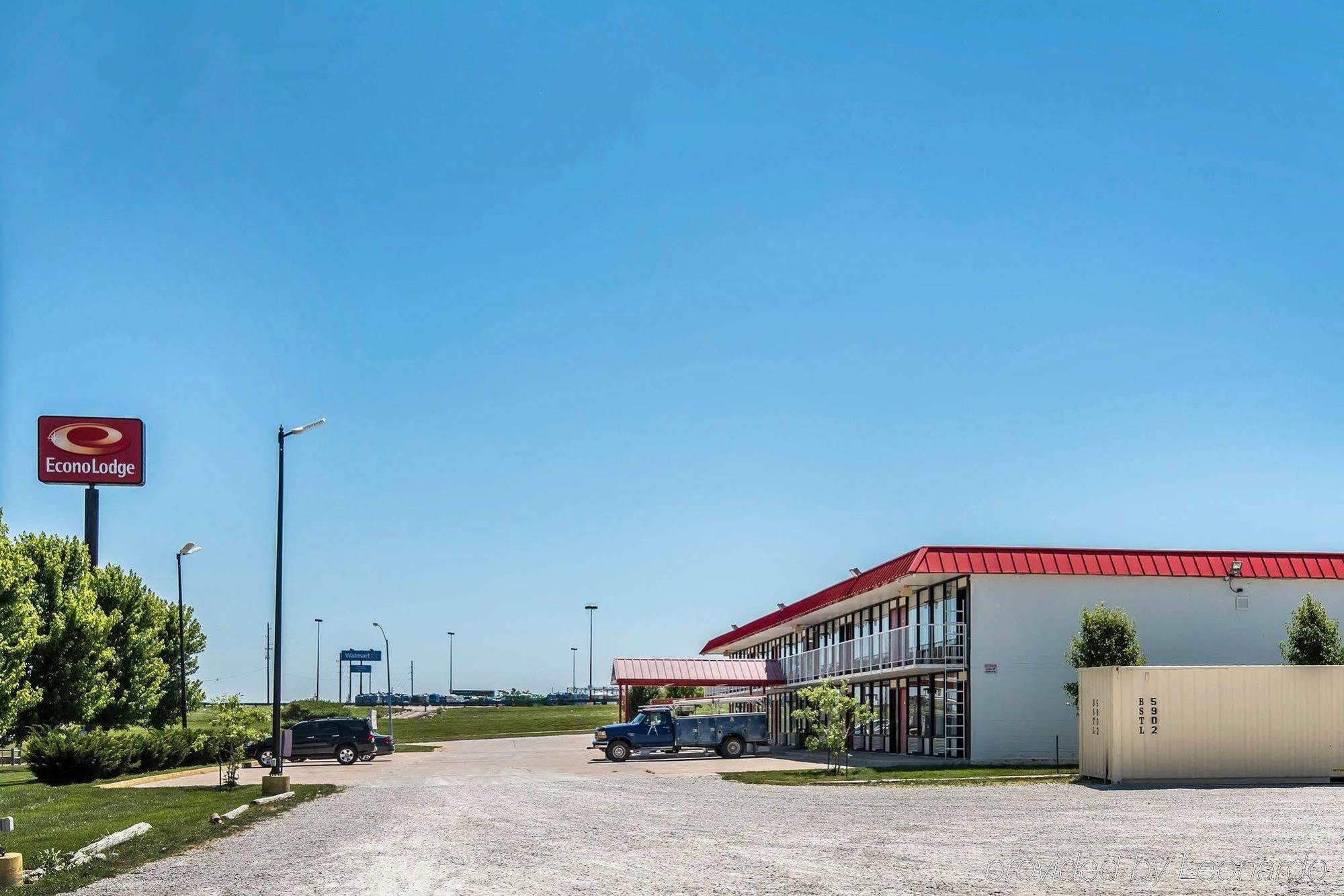 Econo Lodge Oak Grove-Blue Springs Екстериор снимка